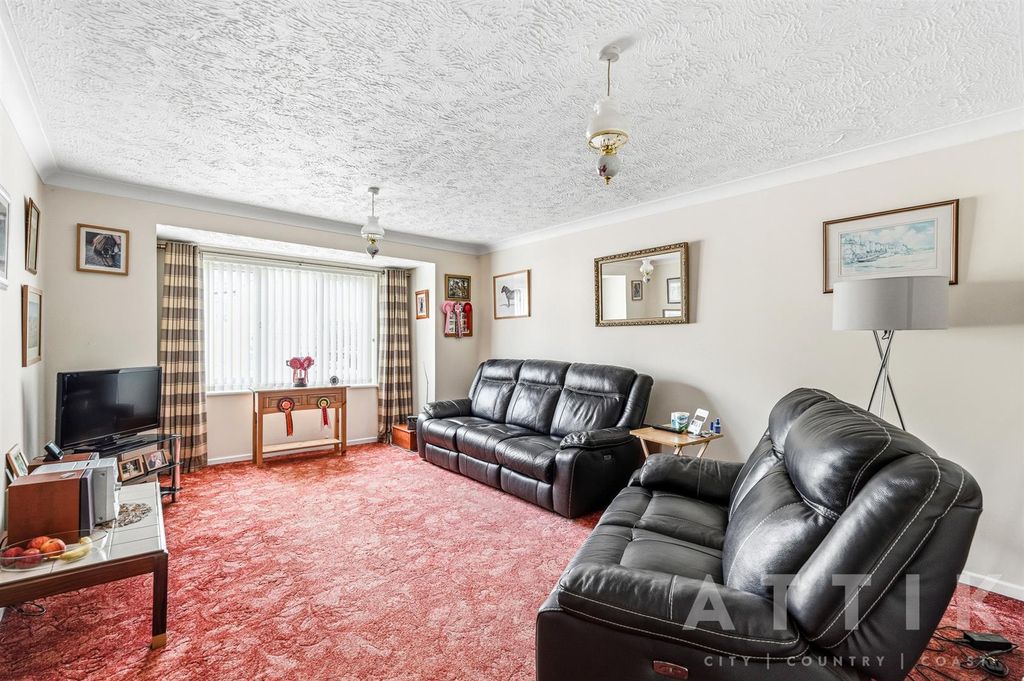 Property photo 2 of 19 2.Jpg