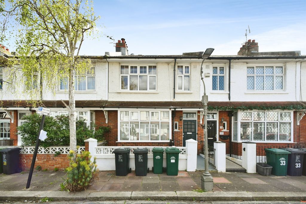 Property photo 1 of 20