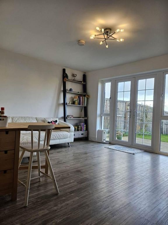 Property photo 3 of 11 Photo 3