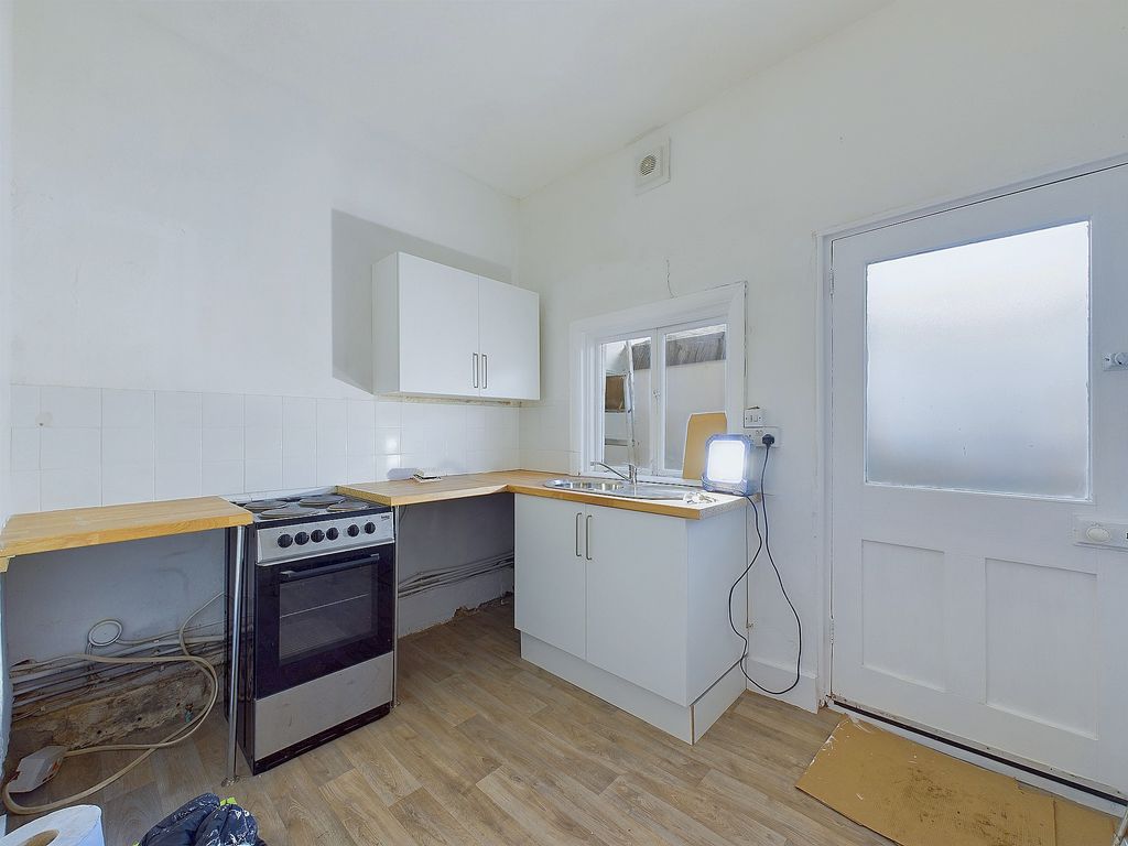 Property photo 3 of 4 Cam03519G0-Pr0176-Still004