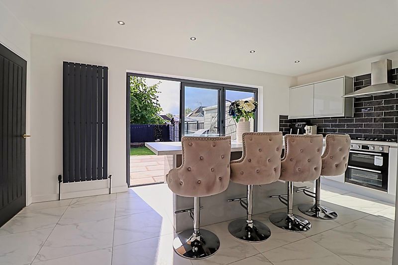 Property photo 3 of 24 Kitchen / Diner