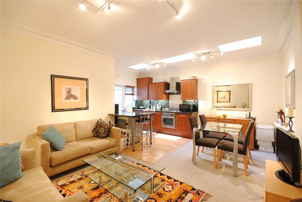 Property photo 1 of 5