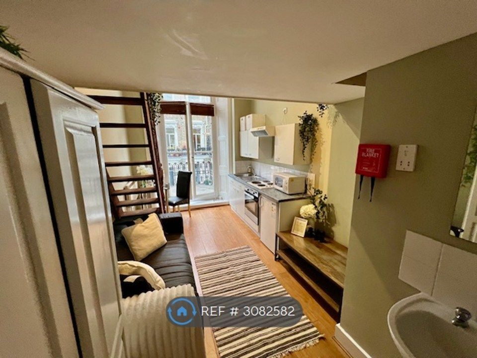Property photo 3 of 14