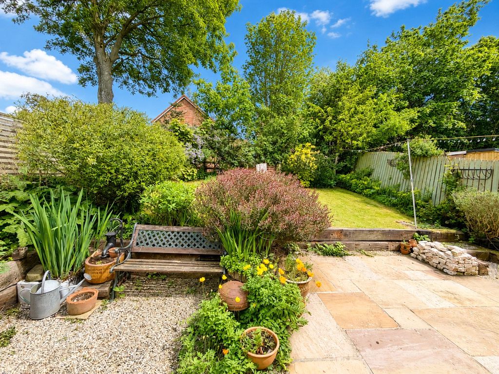 Property photo 3 of 16 Picture No. 12