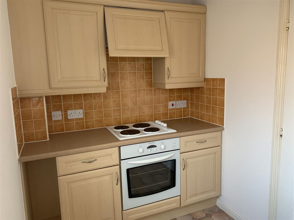 Property photo 3 of 8