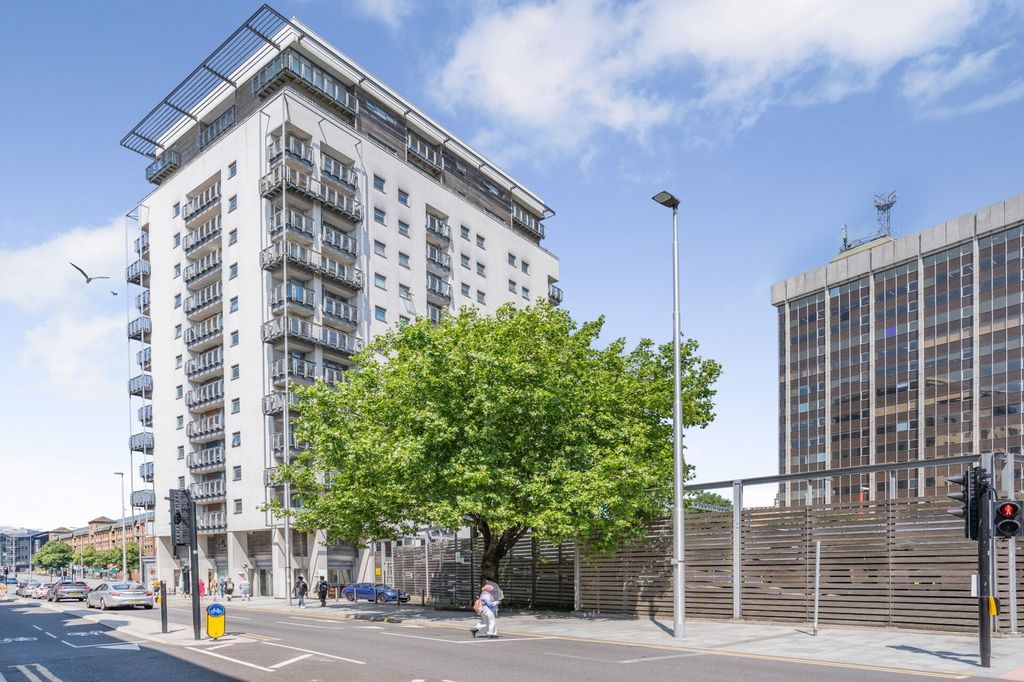 Property photo 1 of 19 P043511_01.Jpg