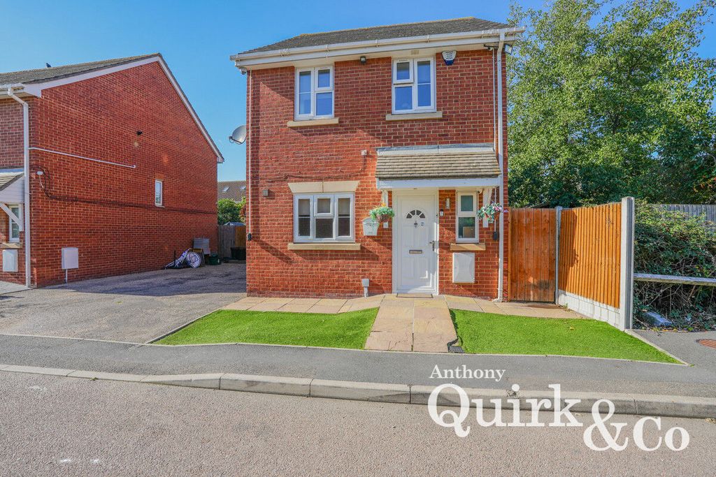 Property photo 1 of 18