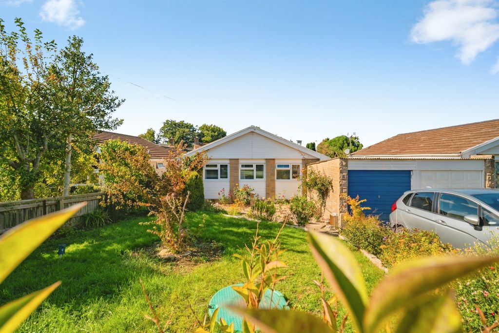 Property photo 1 of 28