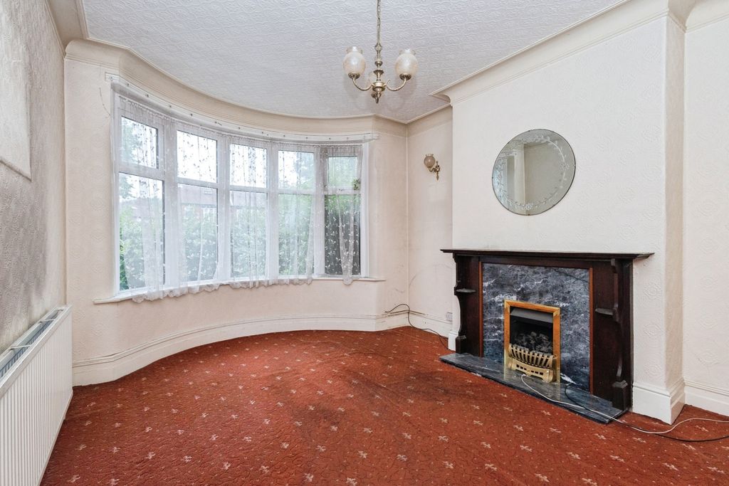 Property photo 2 of 17 Photo