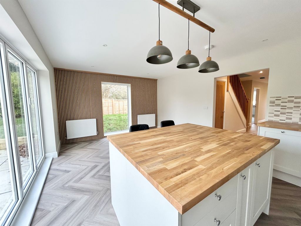 Property photo 3 of 23