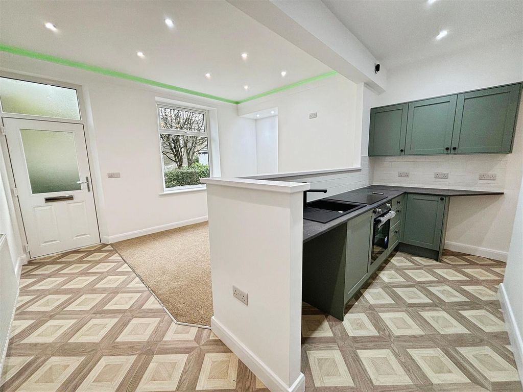 Property photo 2 of 14 Kitchen/Living Room