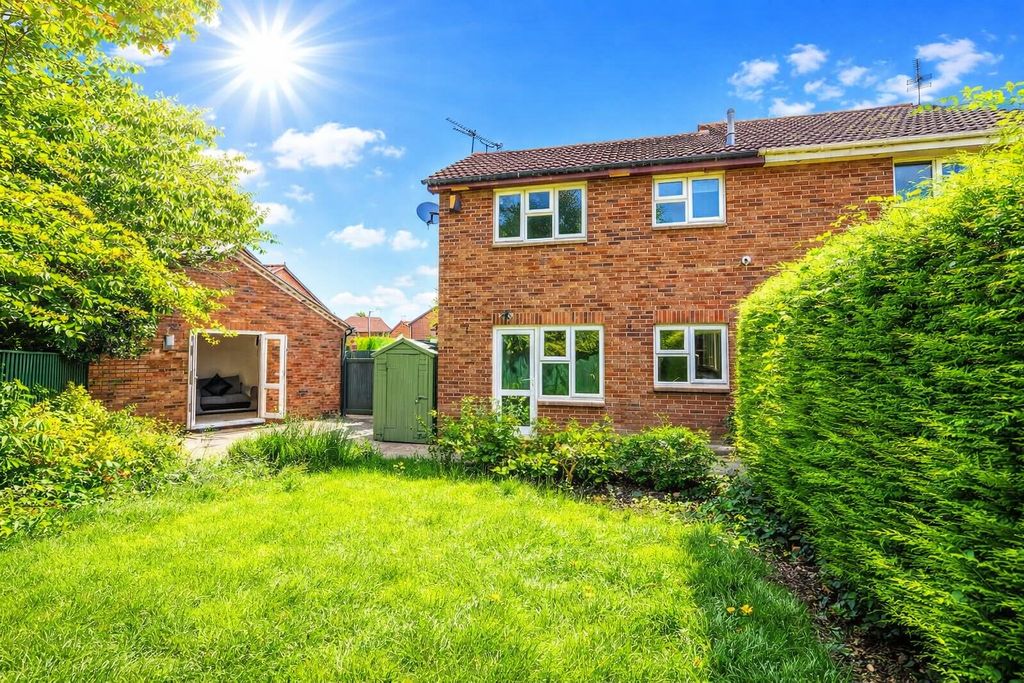 Property photo 2 of 12 Picture No. 02