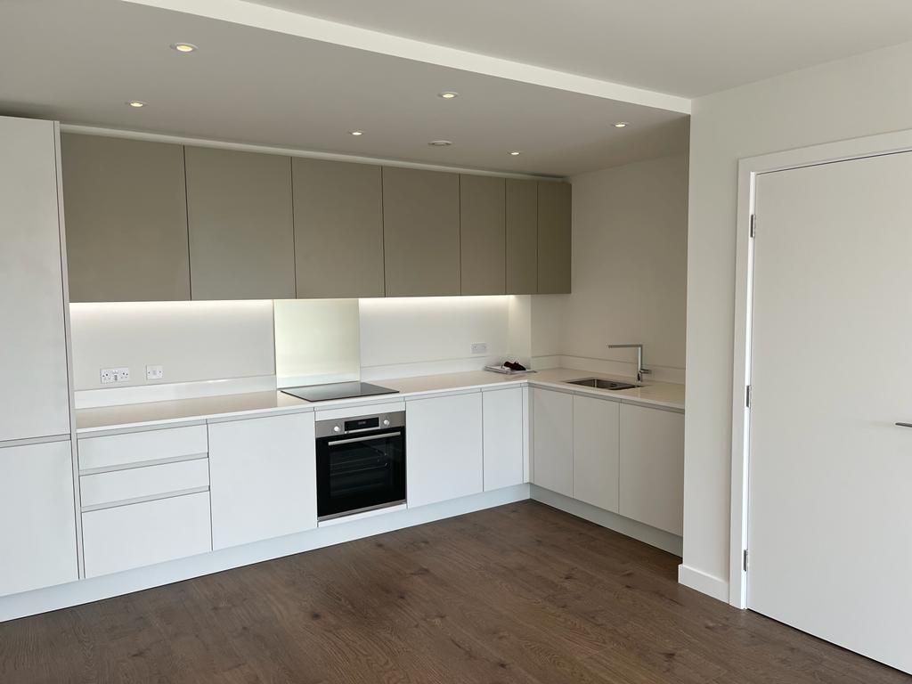 Property photo 3 of 10 Sitting 1.Jpeg