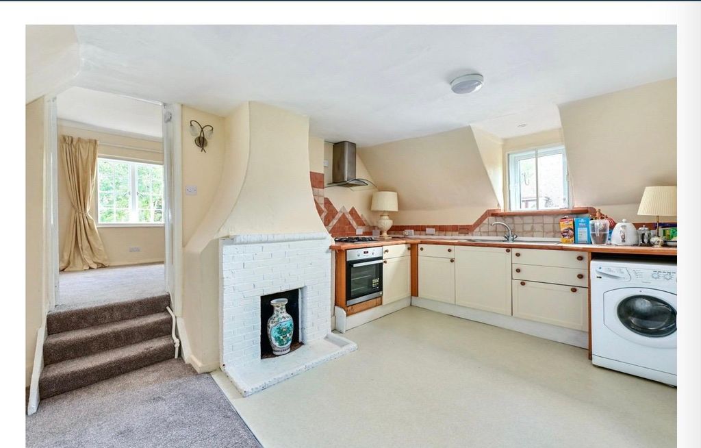 Property photo 1 of 4