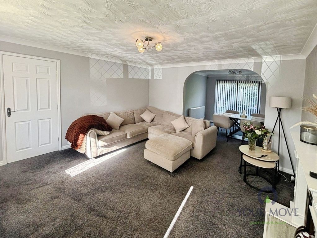 Property photo 3 of 16 Living Area