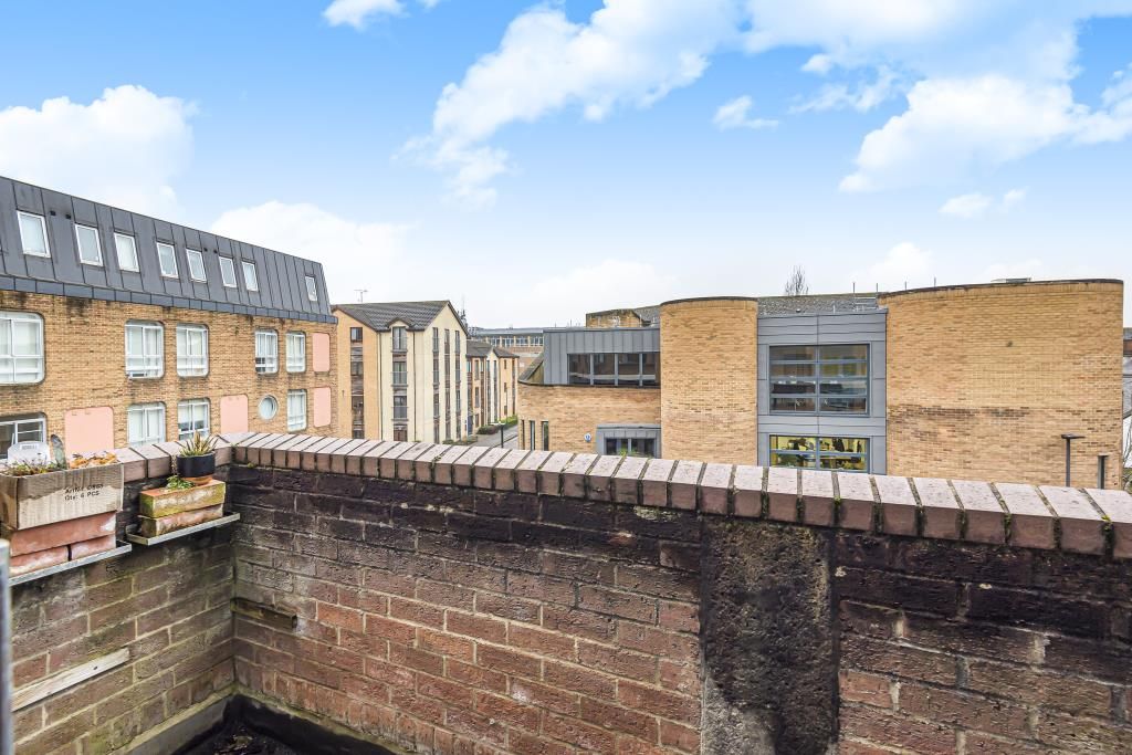 Property photo 2 of 7 Balcony