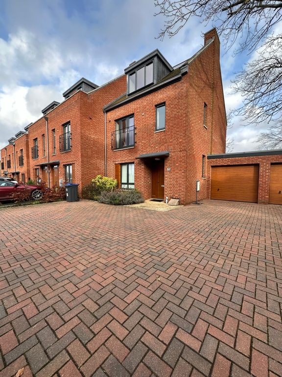 Property photo 3 of 24