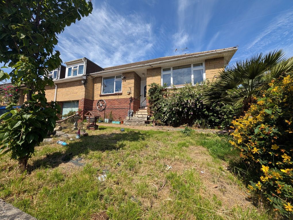 Property photo 3 of 20