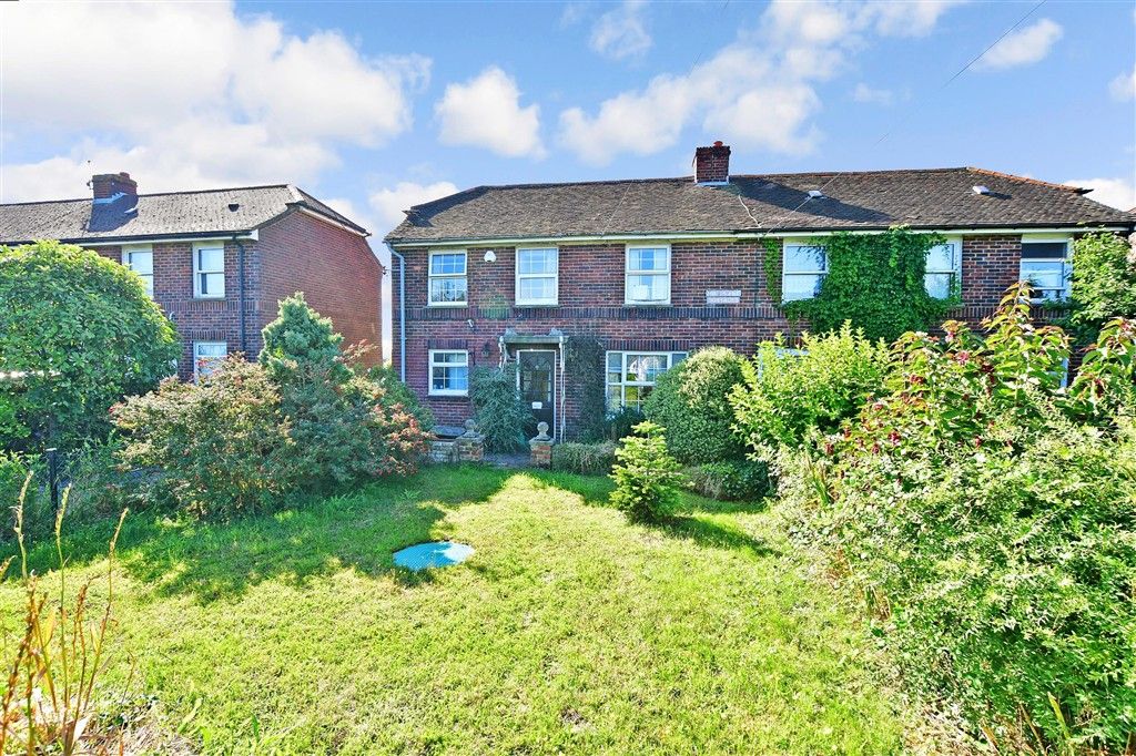 Property photo 2 of 11 Front Elevation