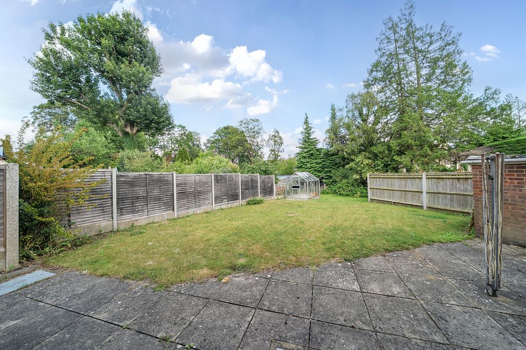 Property photo 2 of 12