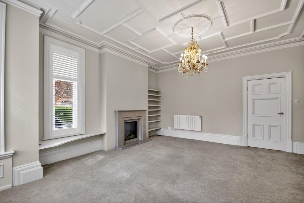 Property photo 3 of 16 2Southcliffesouthdrive-23.Jpg