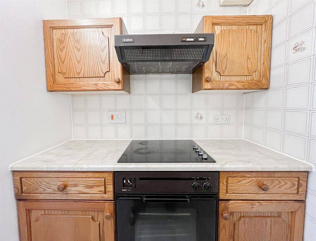 Property photo 3 of 21 15-7491B894-048A-4B63-828B-c360359Ebfdd.Jpg