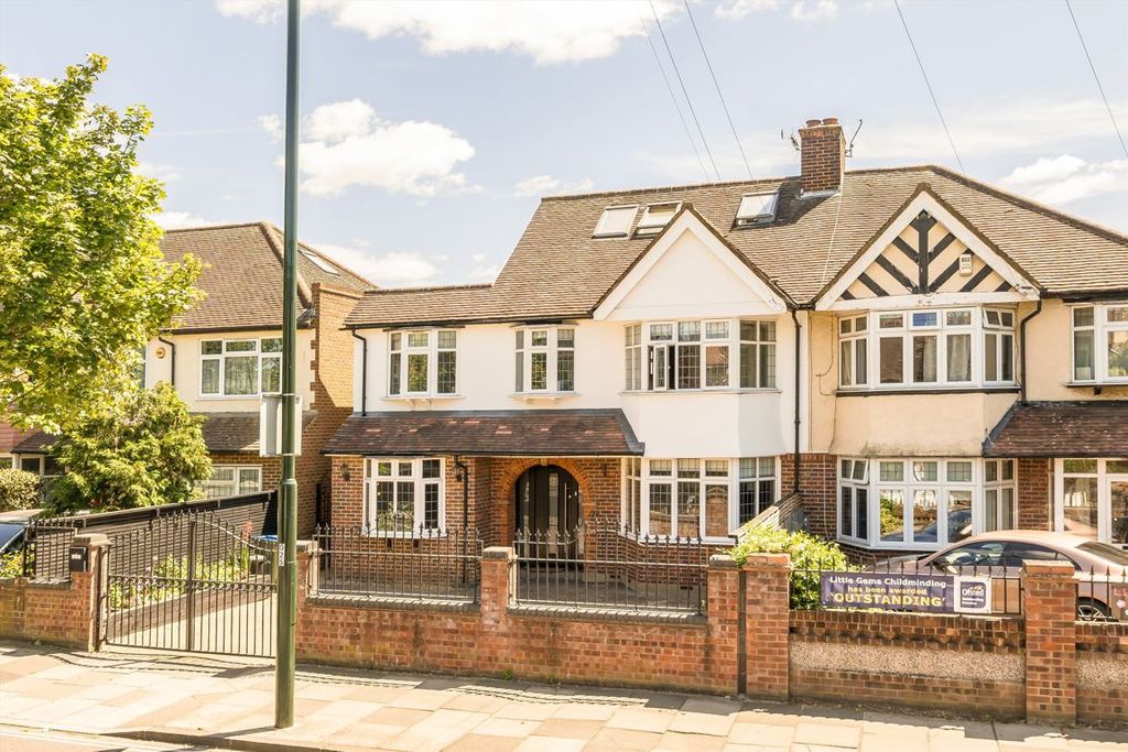 Property photo 1 of 6