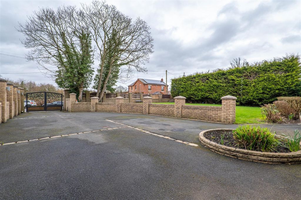 Additional image 24 of 4 bed detached bungalow for saleCocker Lane, Leyland PR26