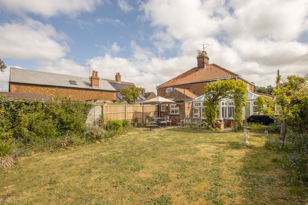 Property photo 2 of 30 5102583