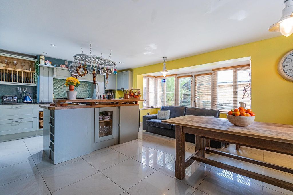 Property photo 3 of 30 Clos Yr Erw 10-7.Jpg