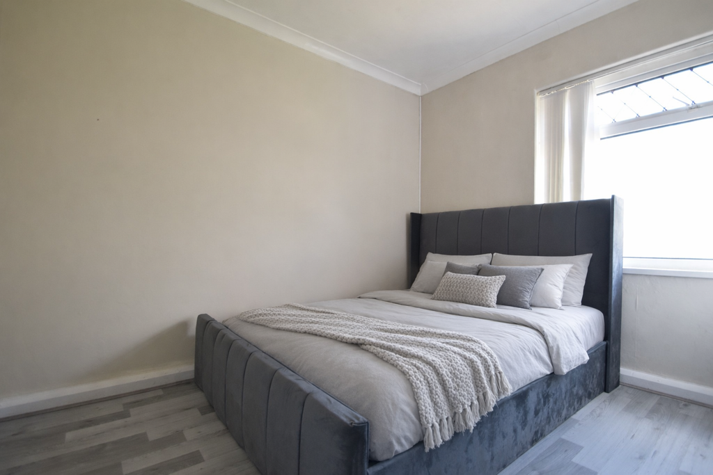 Property photo 3 of 7 Photo 3