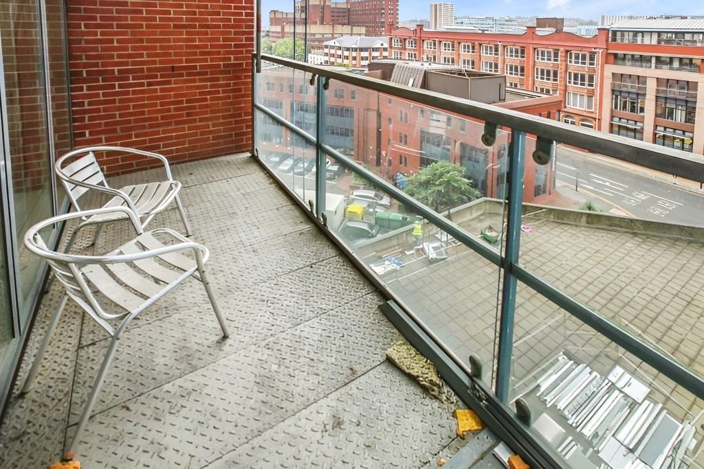 Property photo 3 of 7 Picture No. 09