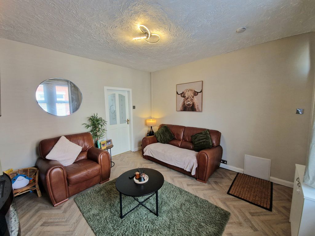 Property photo 3 of 11