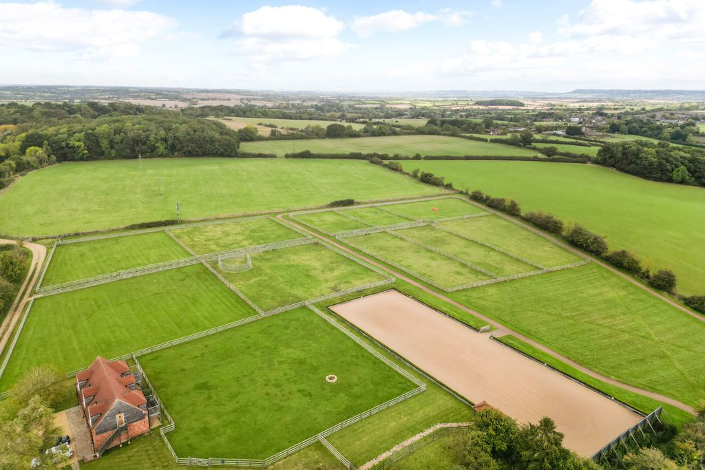 Property photo 3 of 26