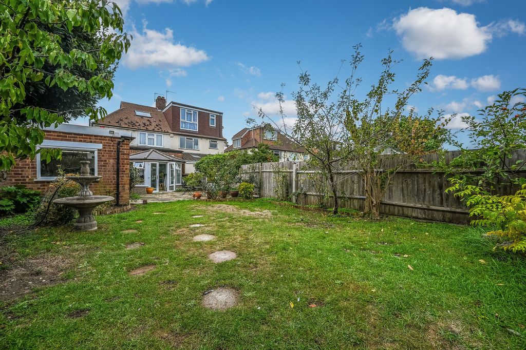 Property photo 3 of 19