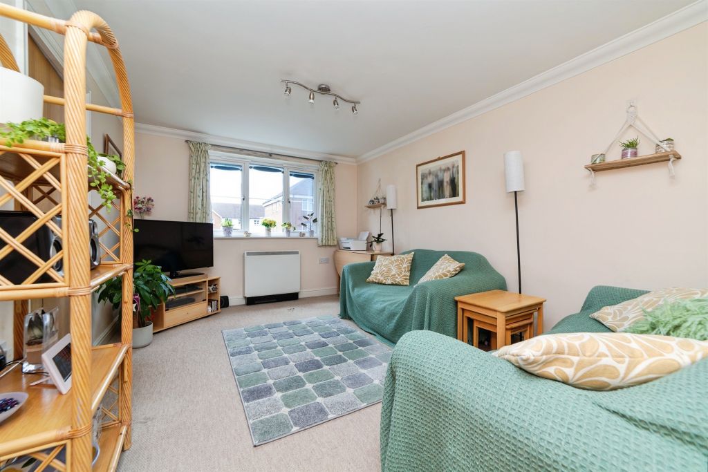 Property photo 2 of 11