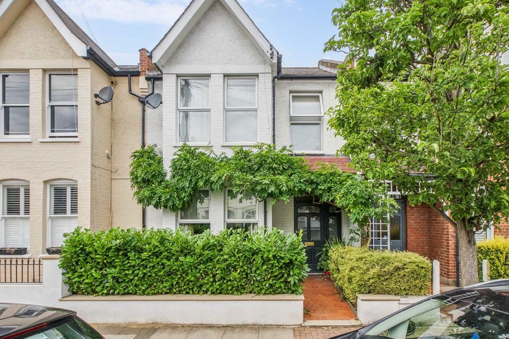 Property photo 1 of 8