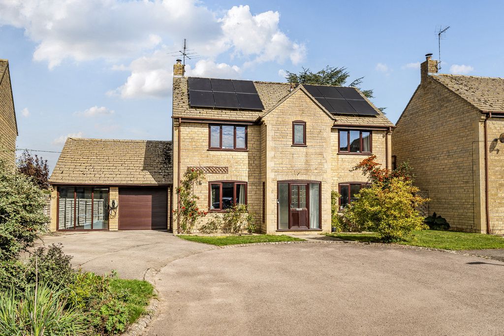 Property photo 2 of 14