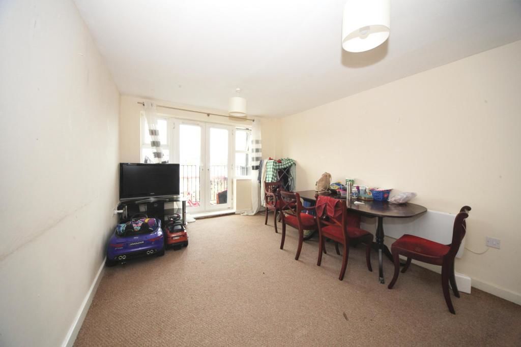 Property photo 2 of 10 Lounge