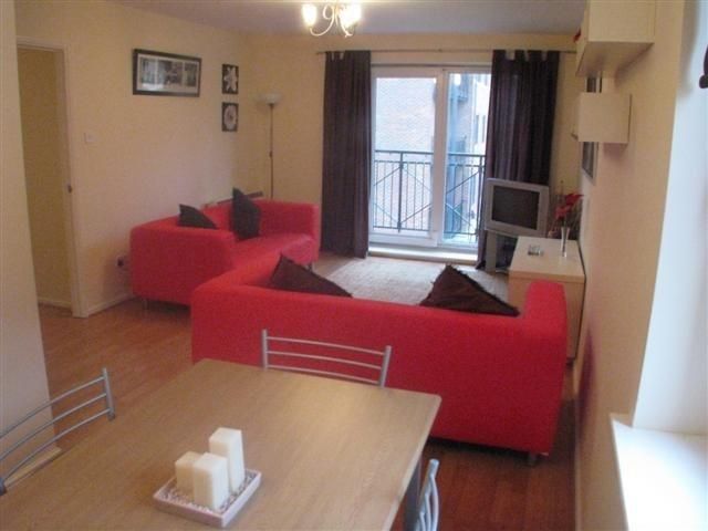 Property photo 2 of 8 258 Waterloo Quay Lounge.Jpg