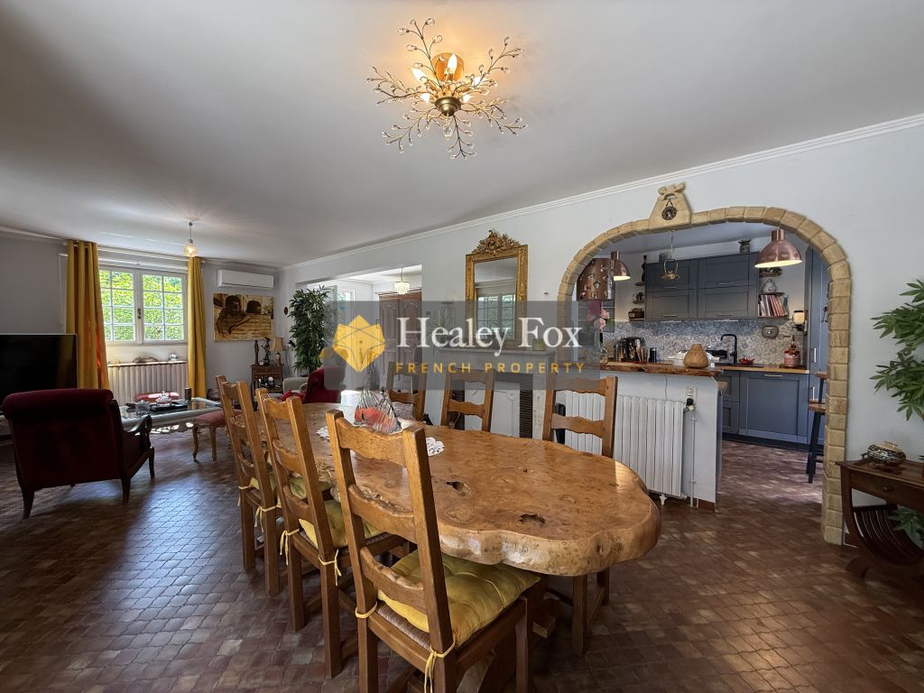 Property photo 2 of 16 Photo_764Db758E539B9088200E709450E7578