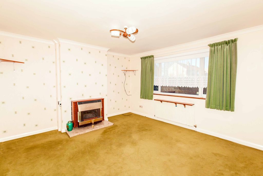 Property photo 3 of 23