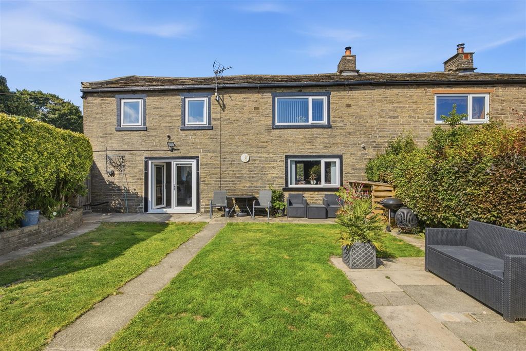 Property photo 2 of 16 9 Shibden Head Lane, Queensbury 16.Jpg