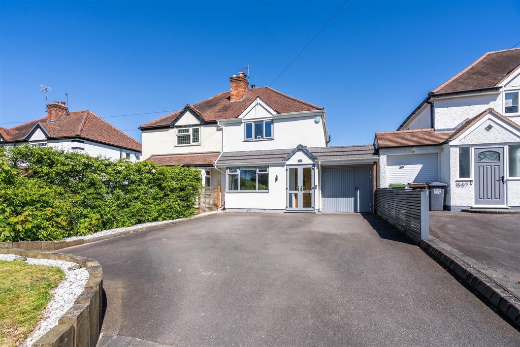 Property photo 1 of 11 1555 Warwick Road_1.Jpg