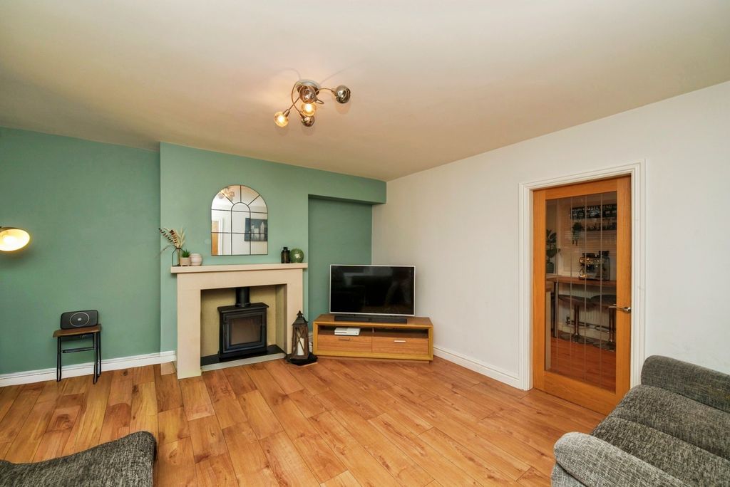 Property photo 2 of 21 Pbox-Img.Jpg