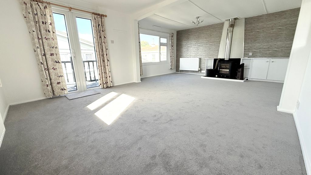 Property photo 3 of 30 Img_5884