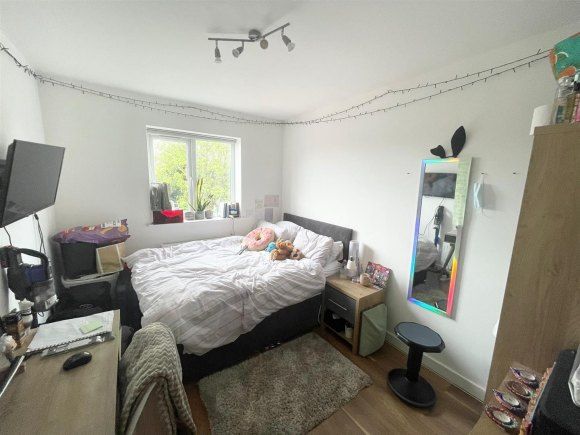 Property photo 2 of 12 9365174.Jpg