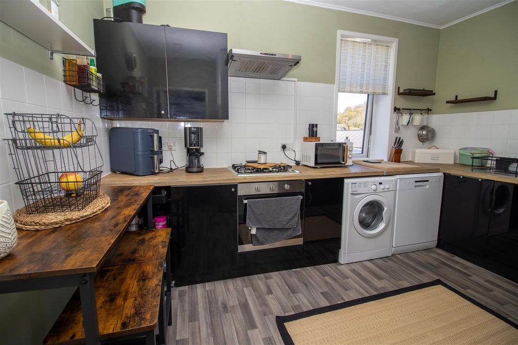 Property photo 3 of 37 Img_2389.Jpg