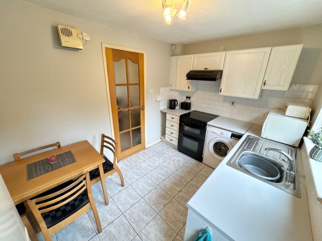 Property photo 3 of 27 Img_3445