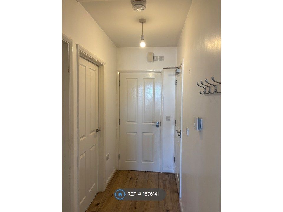 Property photo 1 of 10 Inner Hall